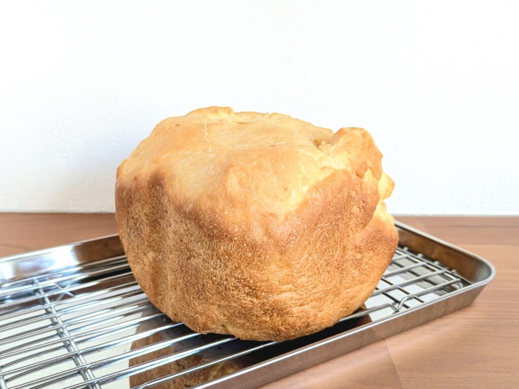 ホームベーカリーで焼いたパン